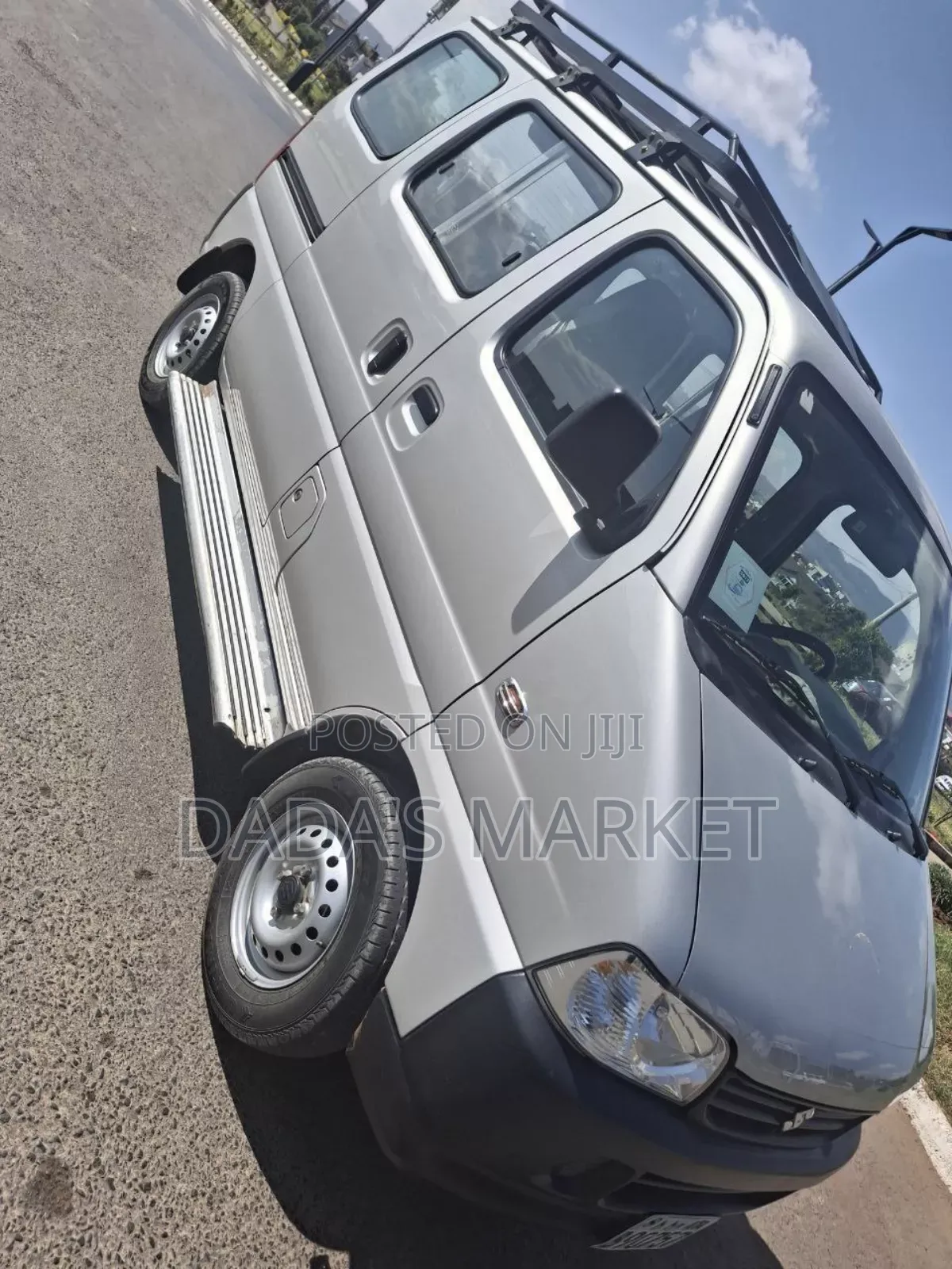 Suzuki Eeco 2024 Silver