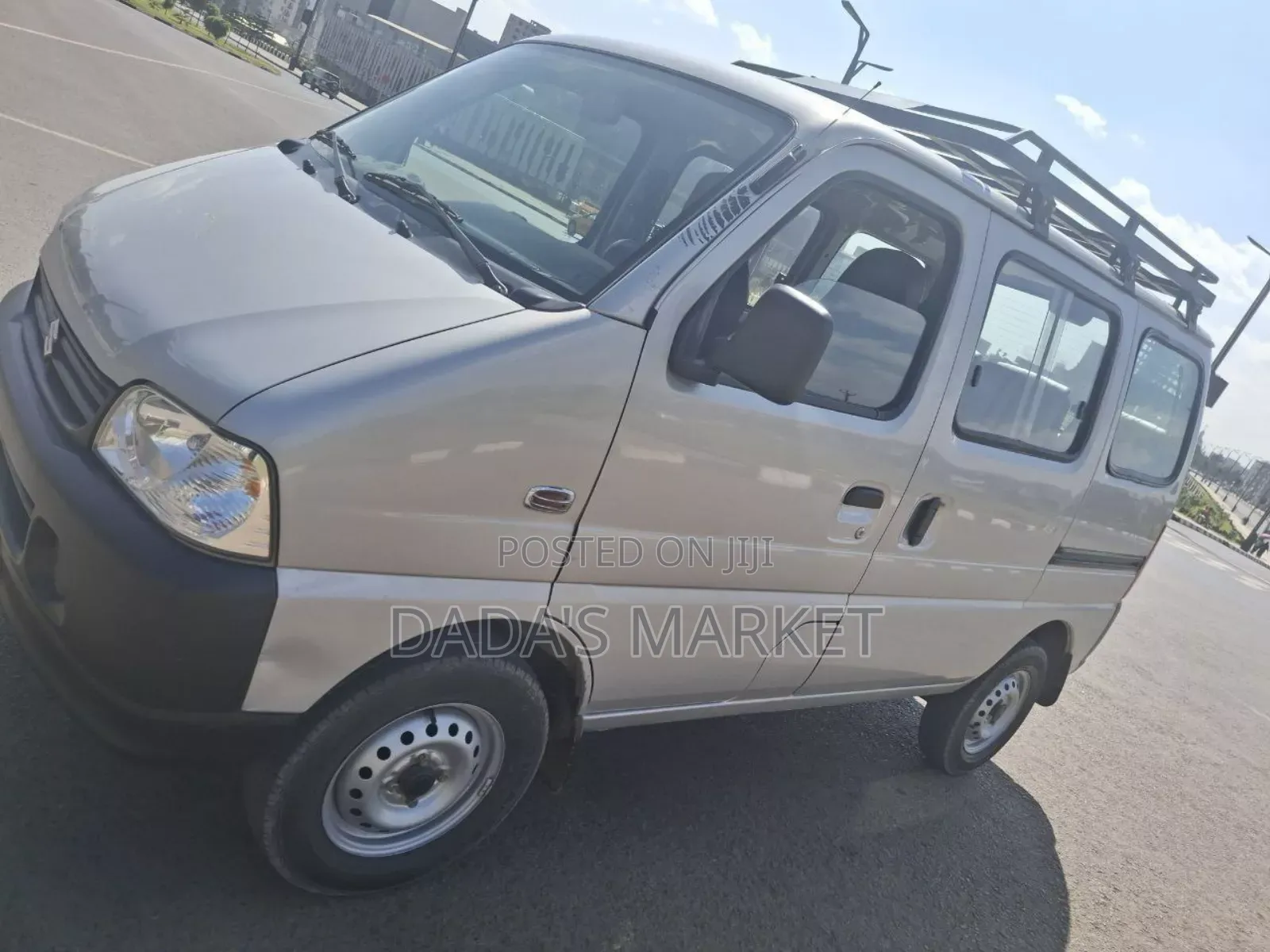 Suzuki Eeco 2024 Silver