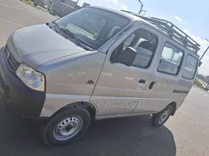 Suzuki Eeco 2024 Silver