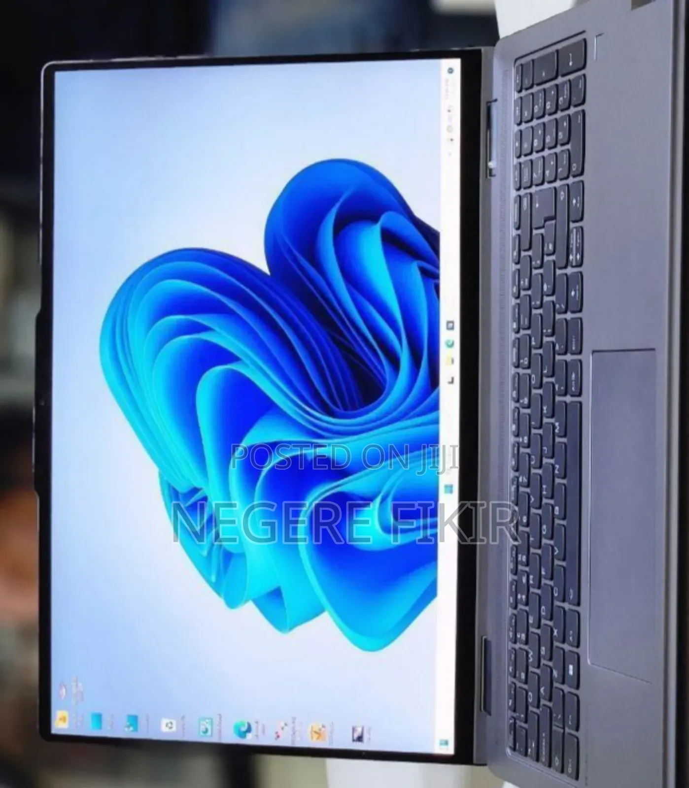 New Laptop Lenovo Yoga 7i 16GB Intel Core I7 SSD 512GB