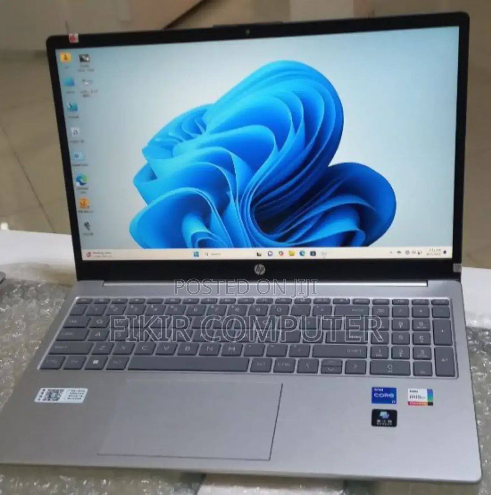 New Laptop HP Stream Notebook 16GB Intel Core I7 SSD 512GB