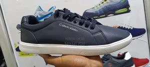 This Is Apair White Calvin Klein Stylish Comfort Snicker