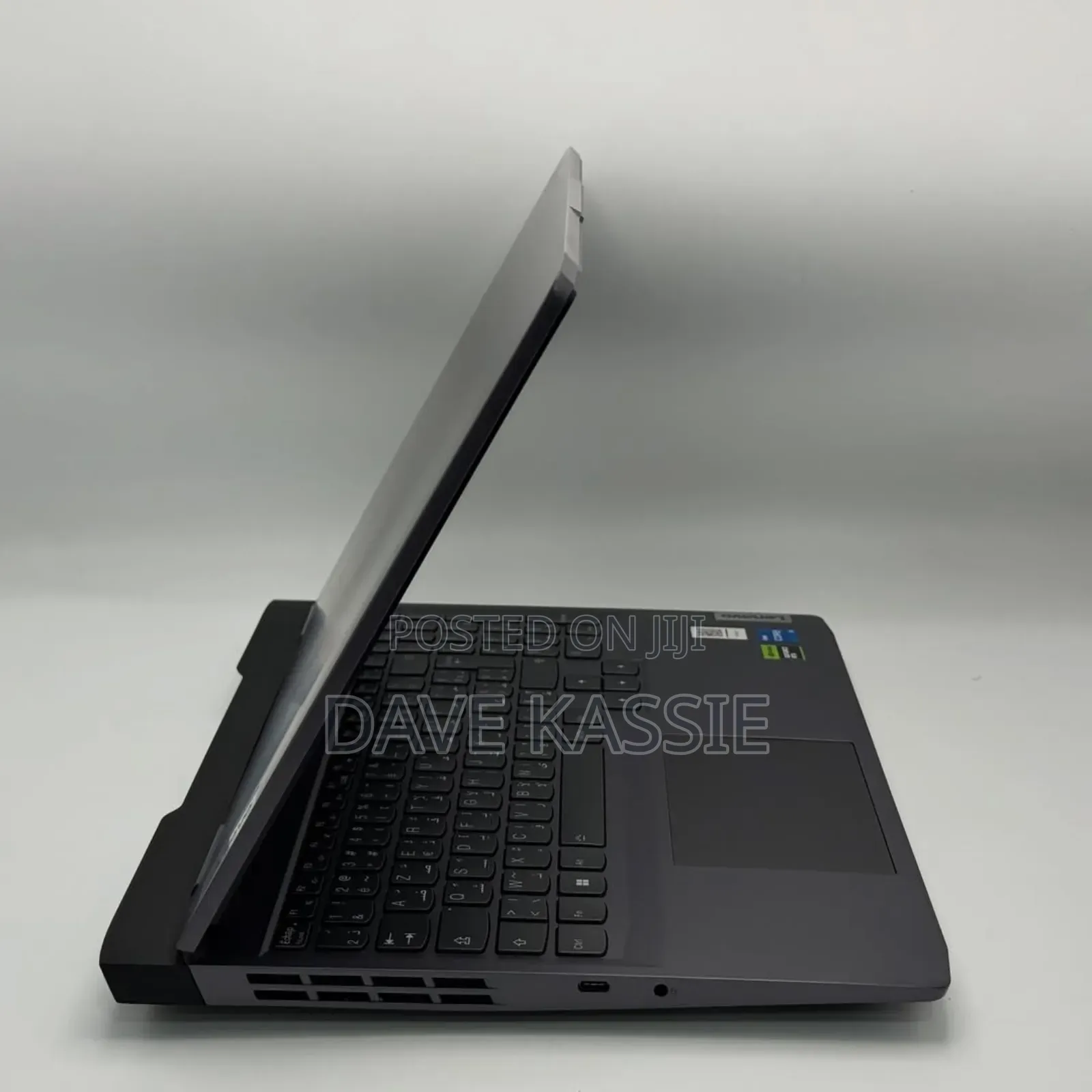New Laptop Lenovo LOQ 15IRH8 16GB Intel Core I5 SSD 512GB