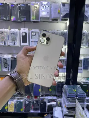 Photo - Apple iPhone 12 Pro Max 128 GB Gold