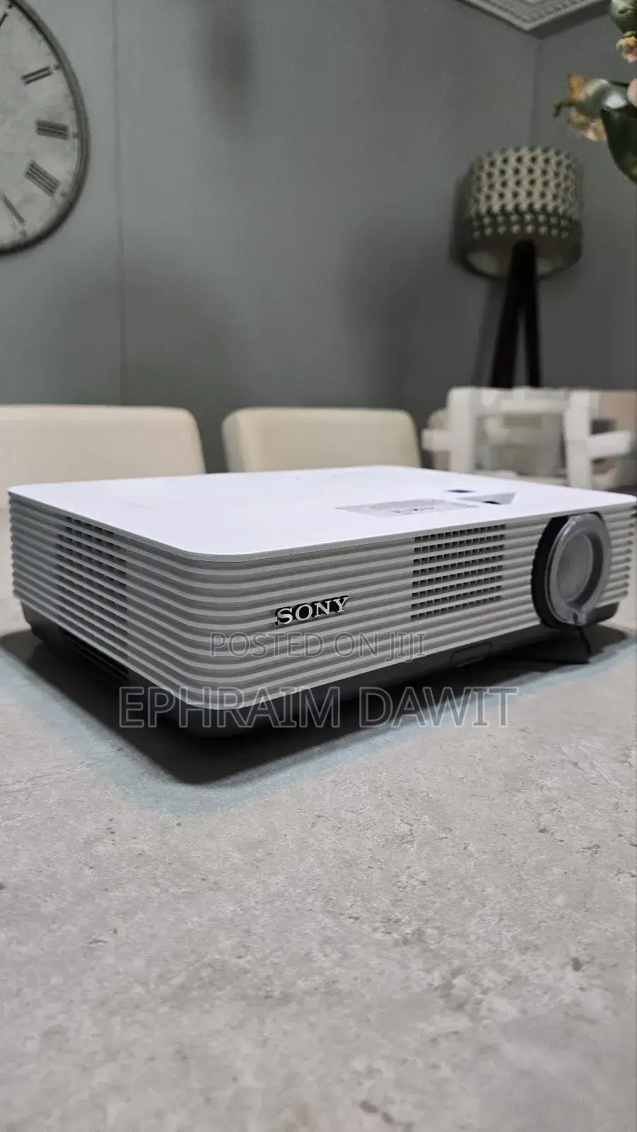 Sony Brand New Projector VPL Dx221