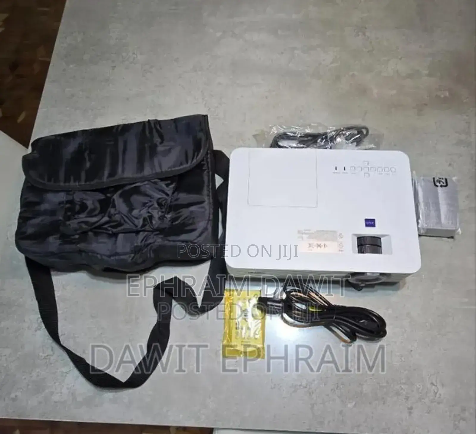 Sony Brand New Projector VPL Dx221