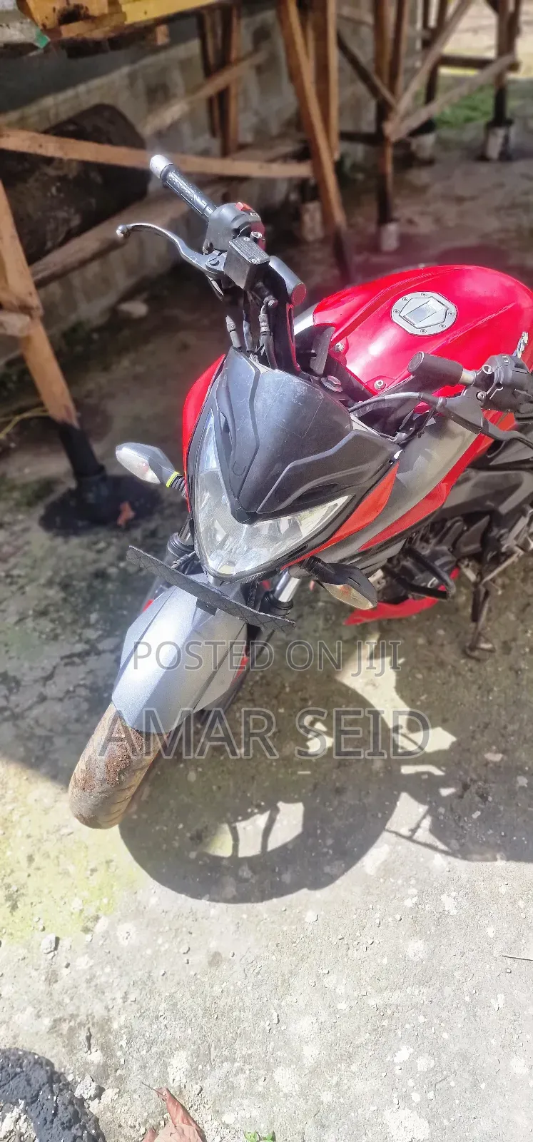 Bajaj Pulsar NS 200 2018 Red