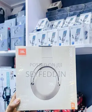 JBL Tour One M2 Adaptive Noise Cancelling Superior Calls