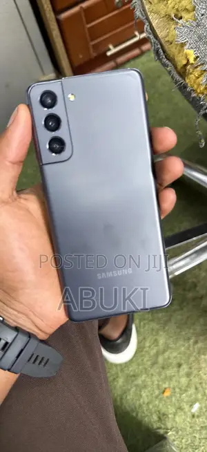 New Samsung Galaxy S21 5G 128 GB Black