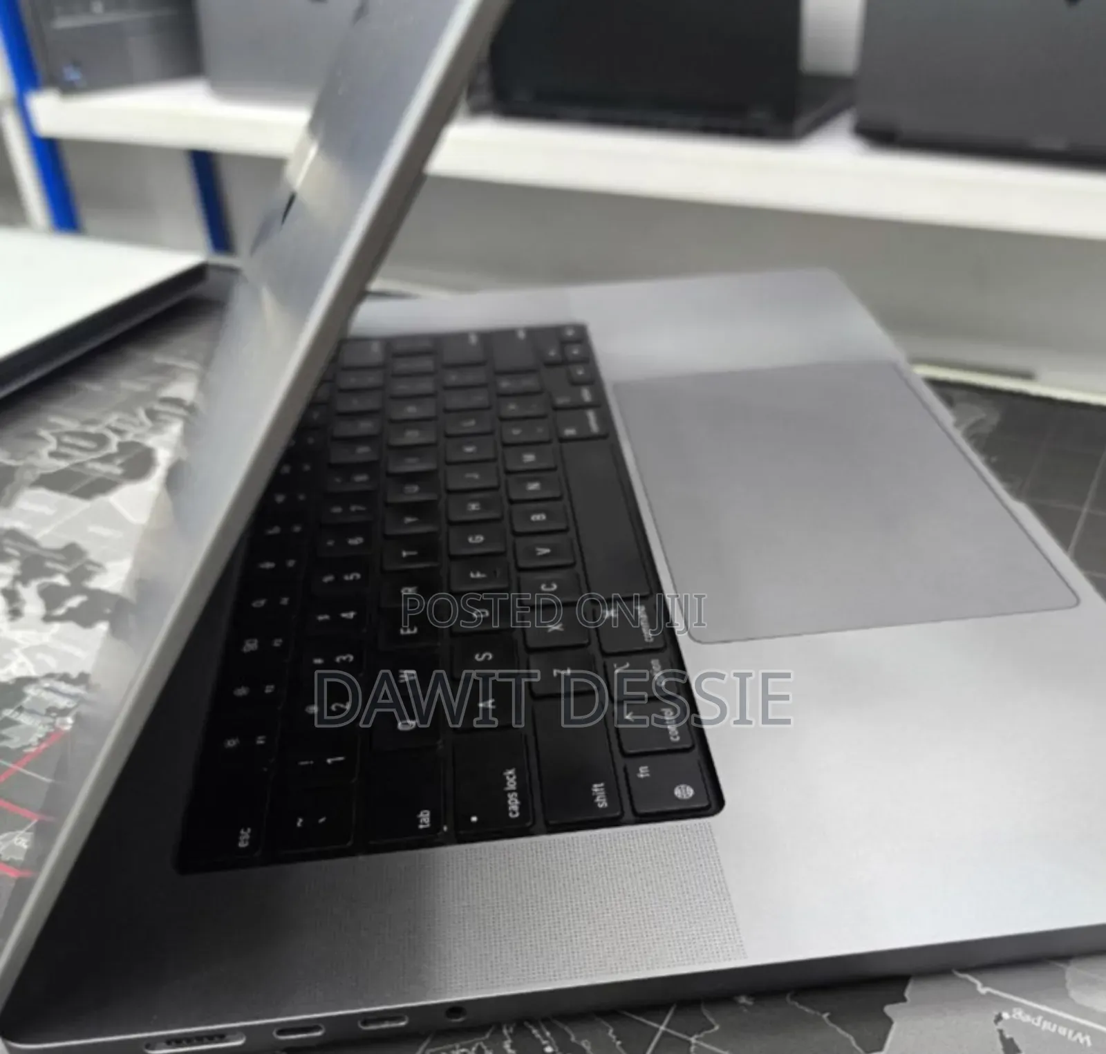 New Laptop Apple MacBook Pro M1 64GB Apple M1 Pro SSD 1T