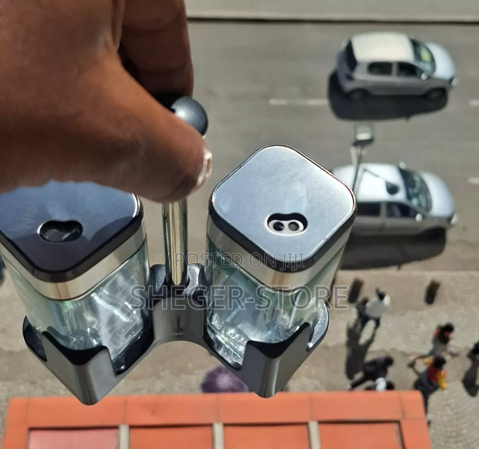 High Quality Condiment Set
( የደረቅና የፈሳሽ ነገሮች ማቅረቢያ
ወፍራም ብርጭቆ )