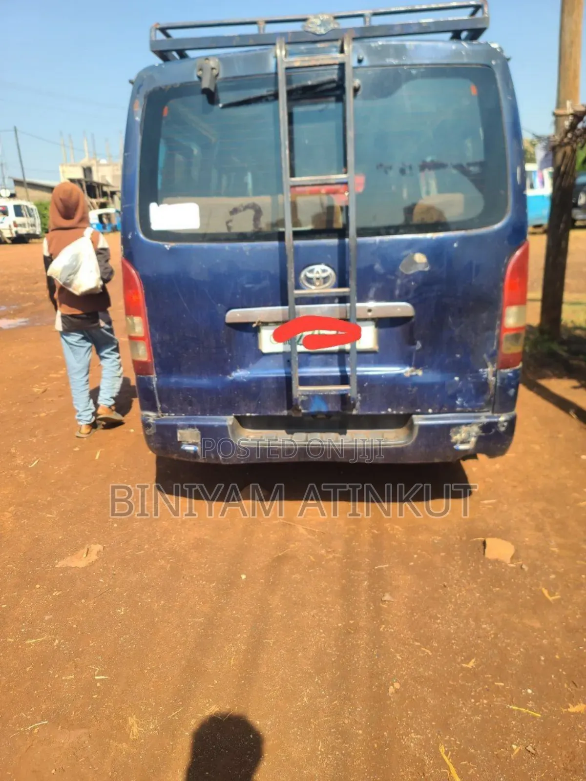 Toyota HiAce 2005 Blue