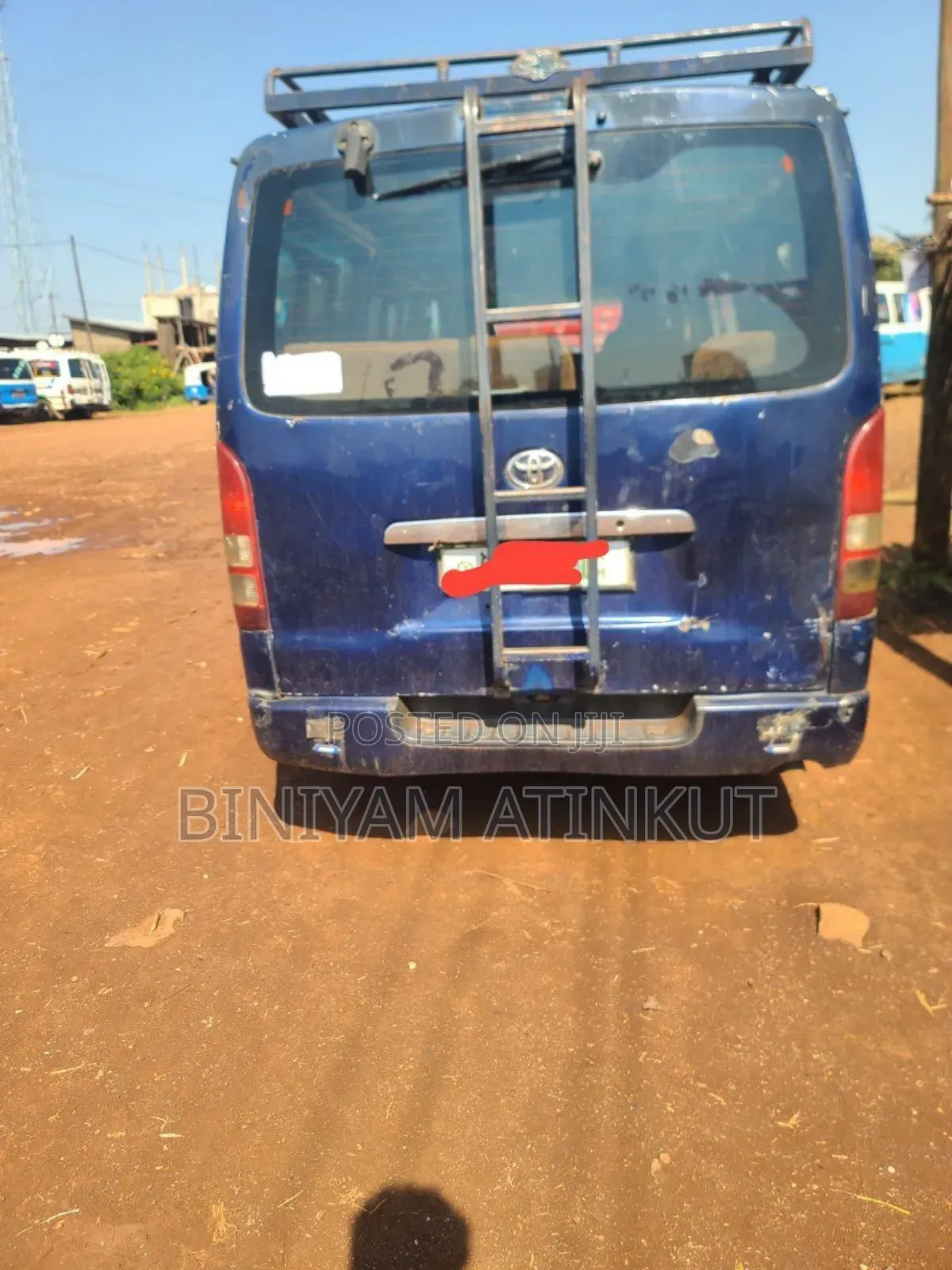 Toyota HiAce 2005 Blue