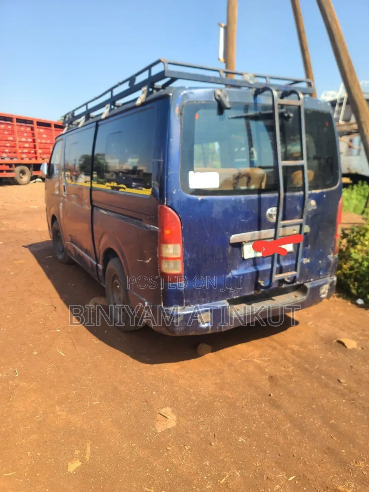 Toyota HiAce 2005 Blue