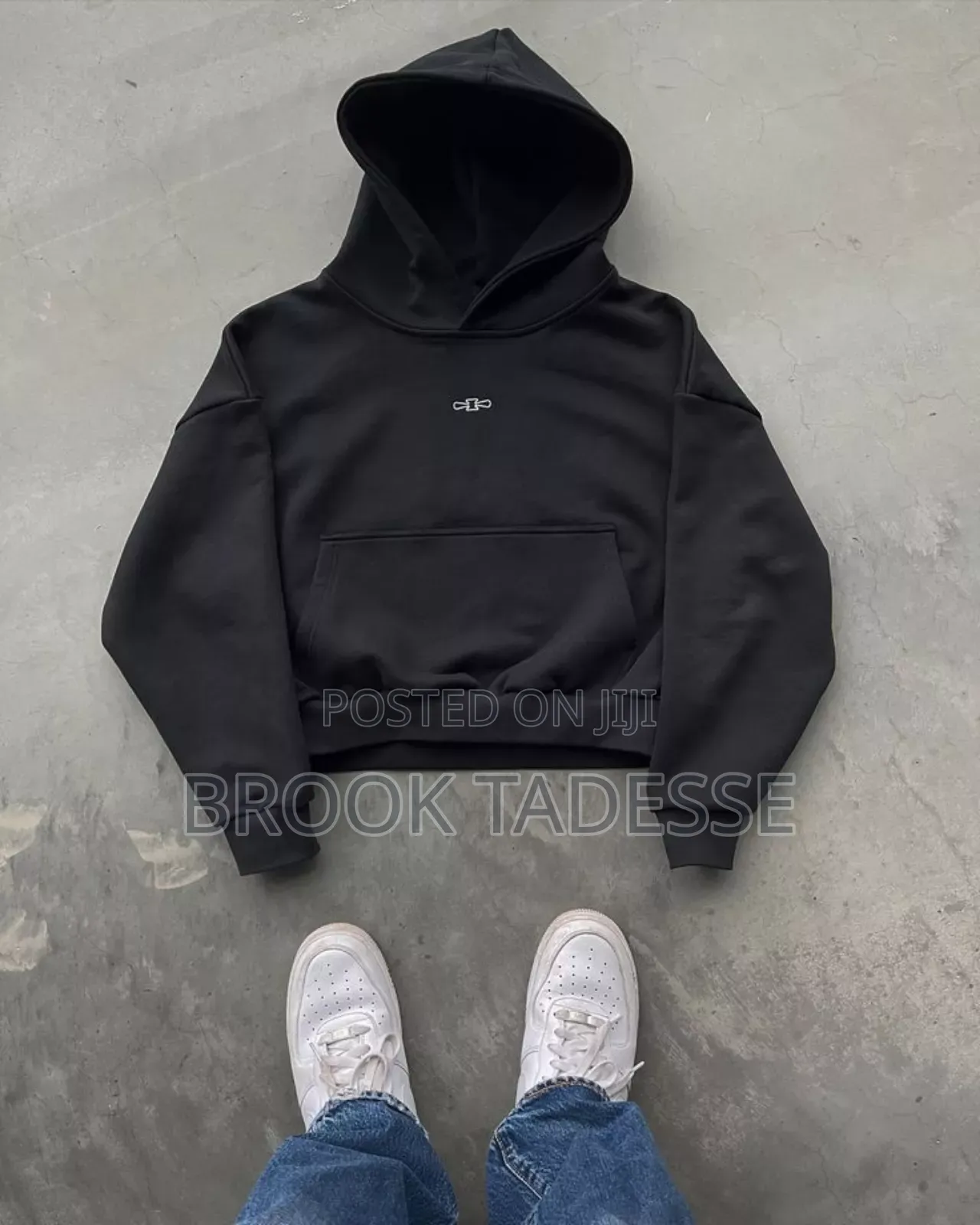 Classic Black Hoodie for Sale – Soft, Durable, Like New