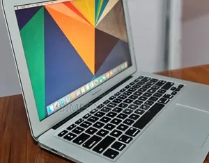 Photo - New Laptop Apple MacBook 2015 8GB Intel Core I5 SSD 256GB