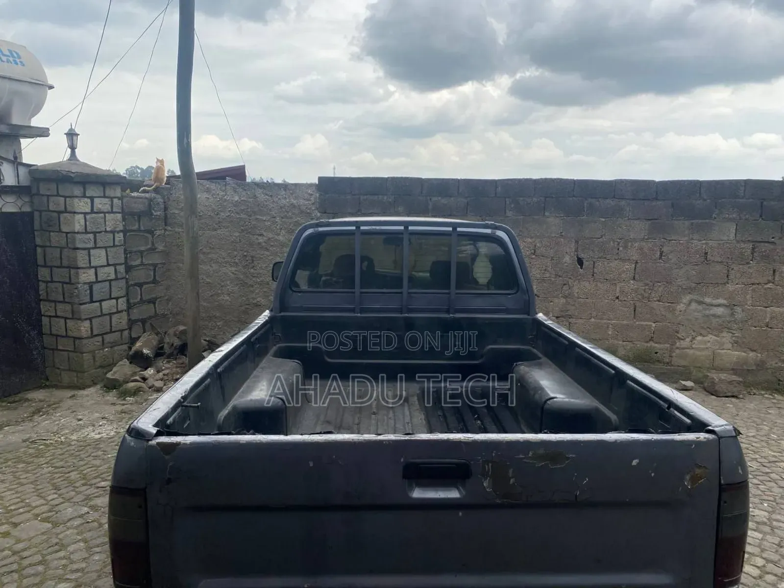 Toyota Hilux 1998 Gray