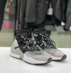 Nike Air Huarache Gripp “Vast Grey”