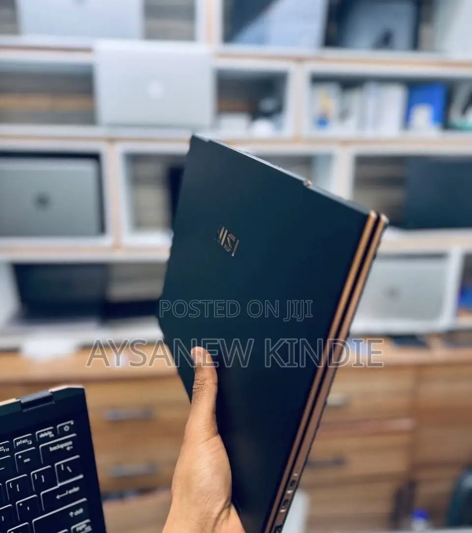 New Laptop MSI Summit E13 Flip Evo 16GB Intel Core Ultra 7 SSD 1T