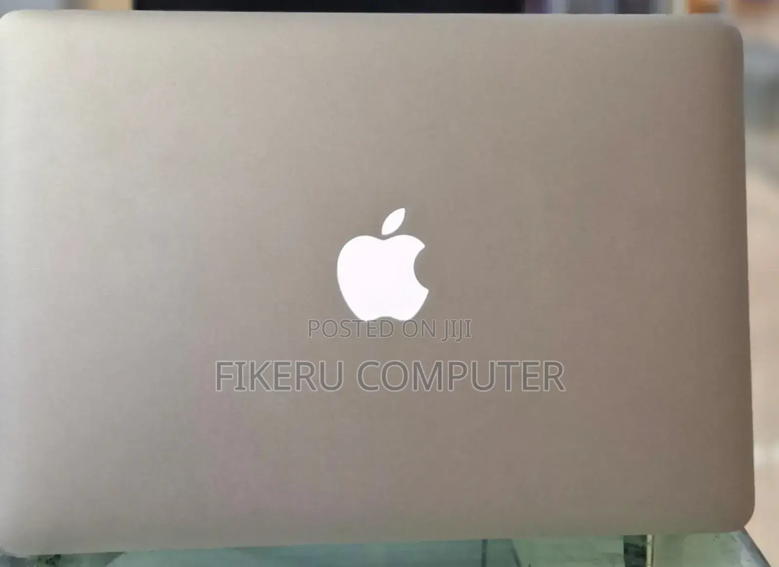 New Laptop Apple MacBook 2014 8GB Intel Core I7 SSD 256GB