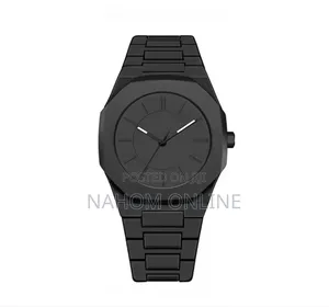 Photo - Black Minimalist Watch