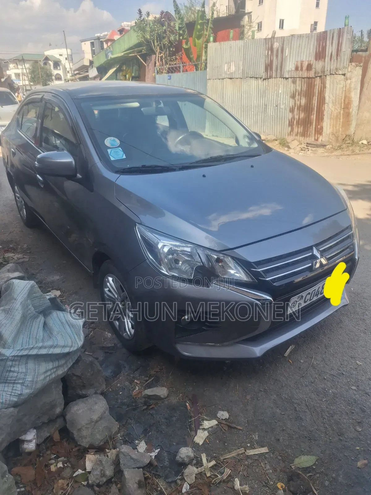 Mitsubishi Attrage 2022 Silver