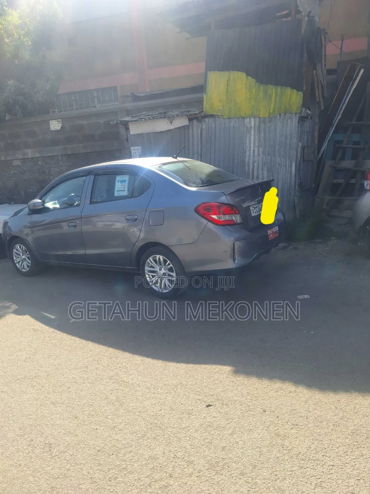 Mitsubishi Attrage 2022 Silver