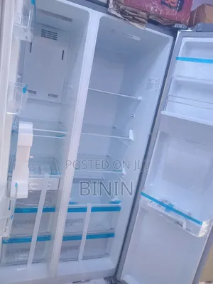 Midea Refrigerator 510-Litters Deliver