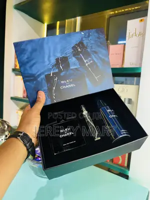 Photo - Blue De Chanel Gift Box for Him