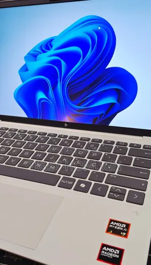 New Laptop HP OmniBook 7 14" 16GB AMD Ryzen 7 SSD 1T