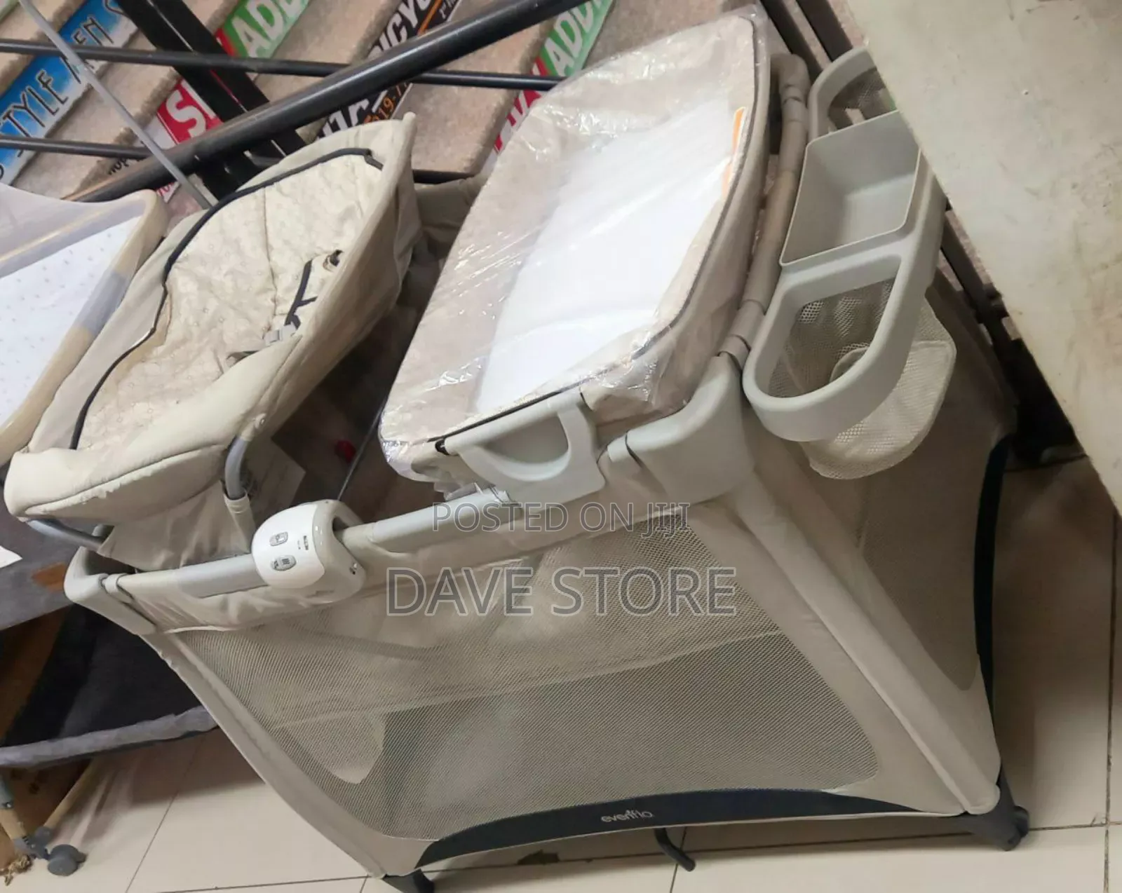 Graco / Evenflo 3-in-1 Premium Baby Bed