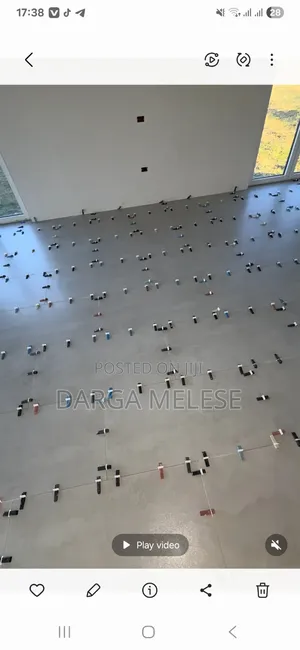 Photo - Dargaceramic Workers