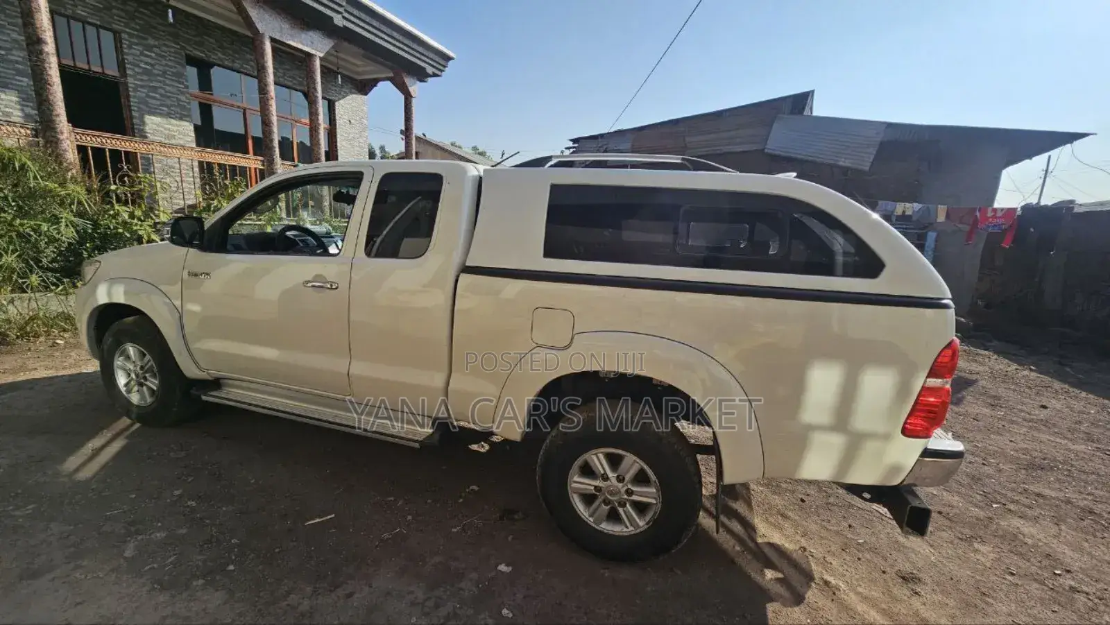Toyota Hilux 2012 Silver