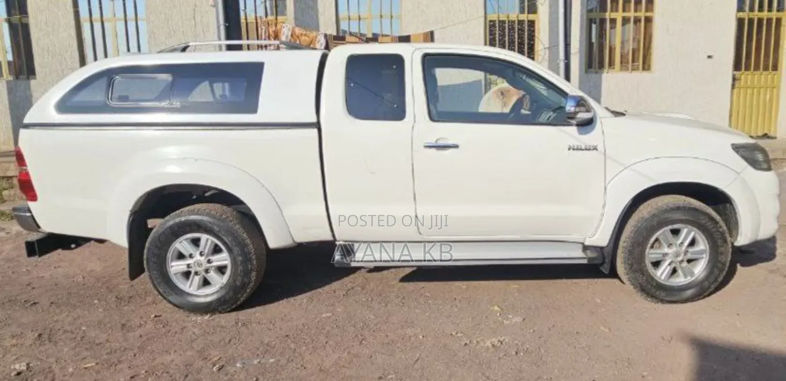 Toyota Hilux 2012 Silver