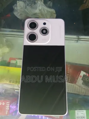 Photo - Tecno Spark 10 Pro 128 GB White