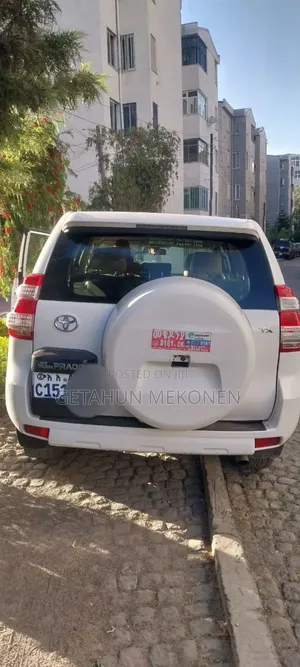 Toyota Land Cruiser 2014 White