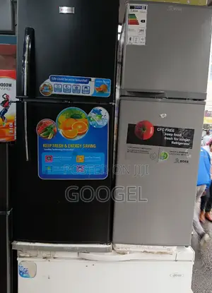 Crestal 330 Fridge Black