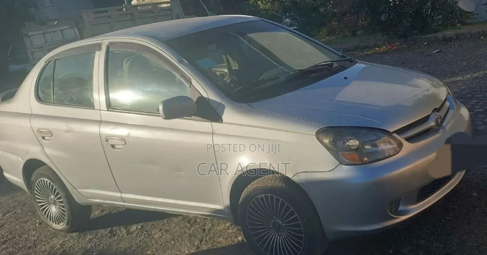 Toyota Platz 2003 Silver