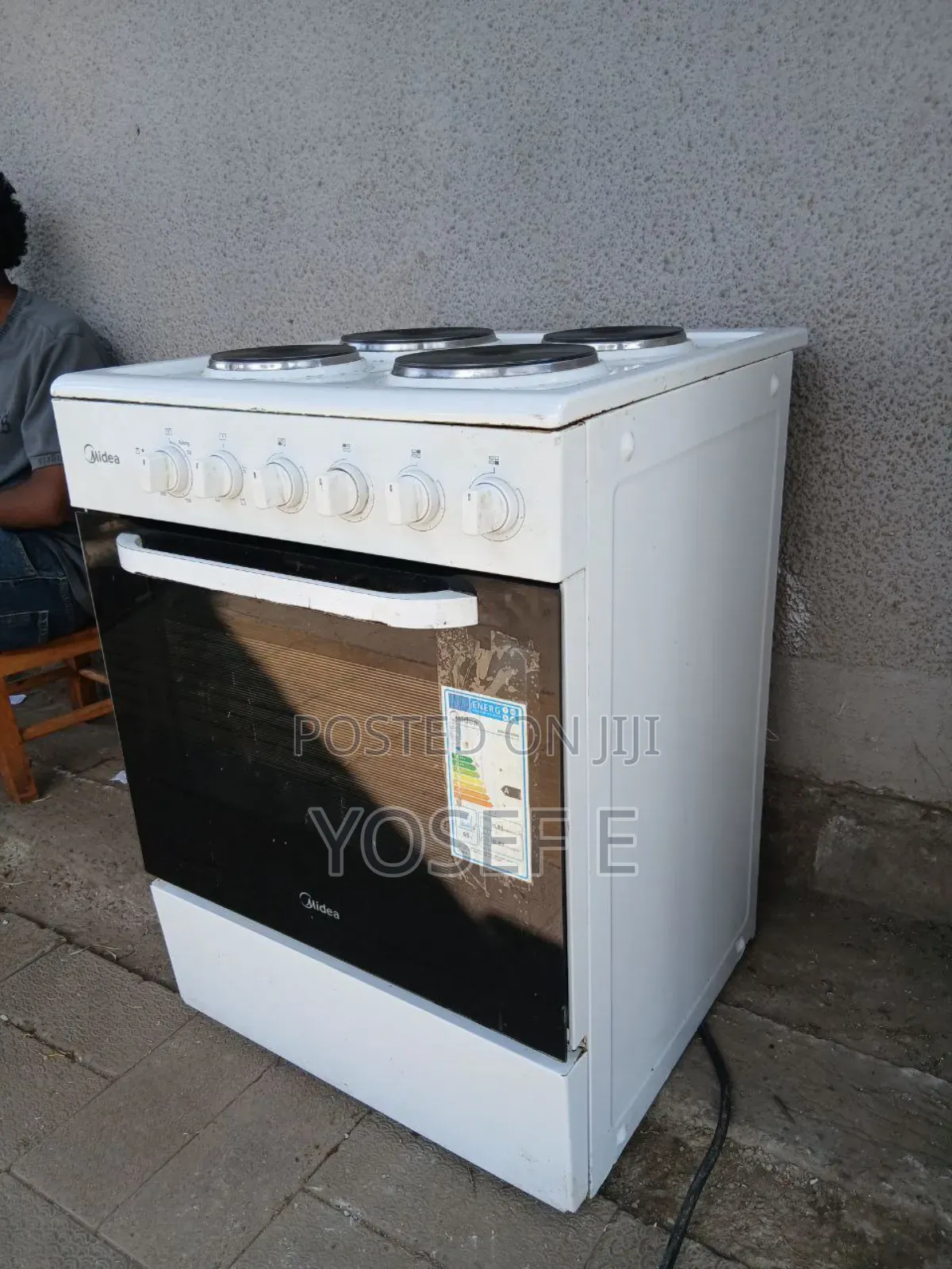 Media Standing Stove With Oven