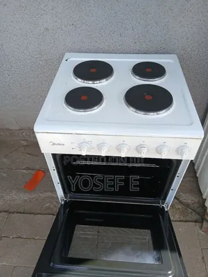 Media Standing Stove With Oven