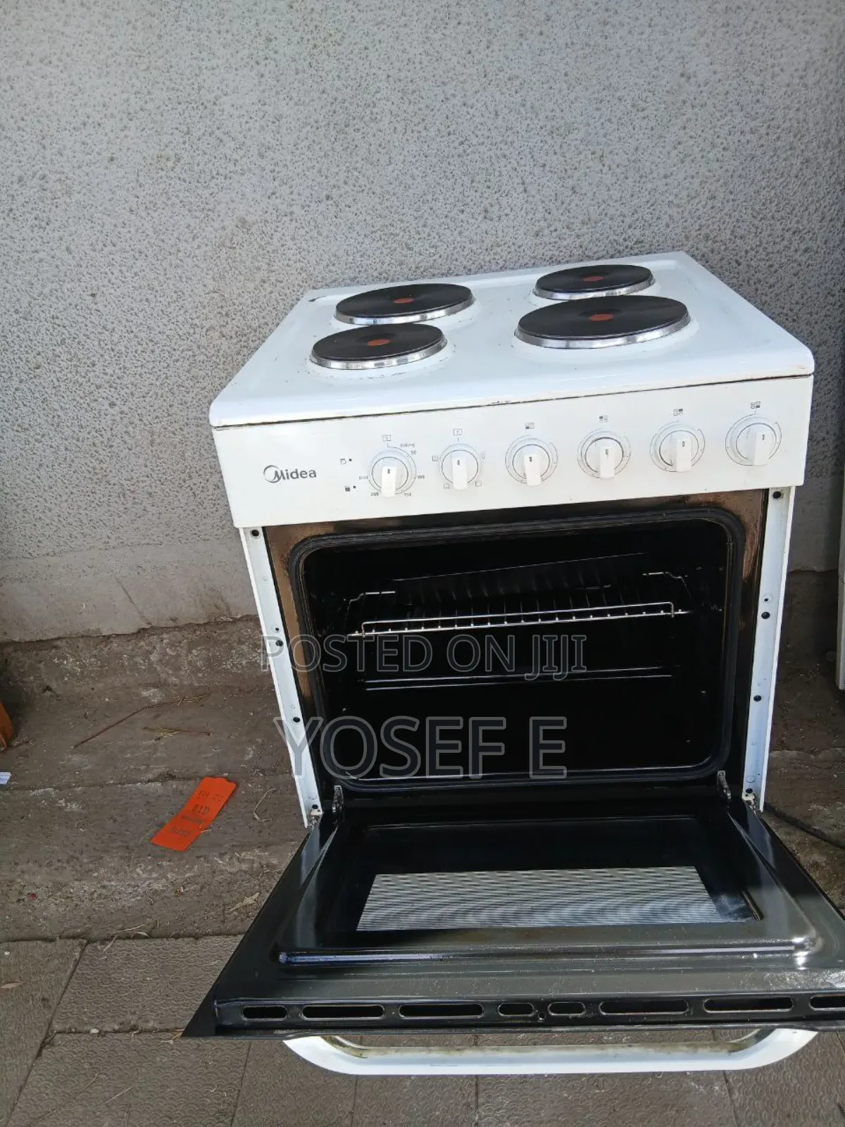 Media Standing Stove With Oven
