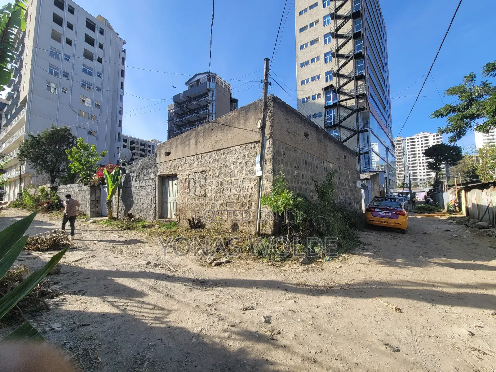 2bdrm House in Yeka for sale