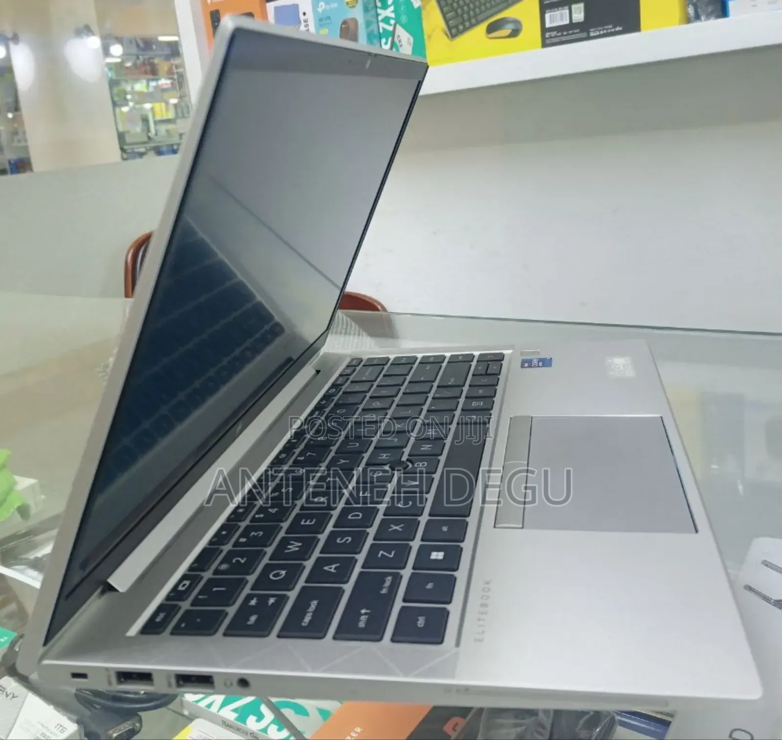 New Laptop HP EliteBook 840 G8 16GB Intel Core I7 SSD 512GB