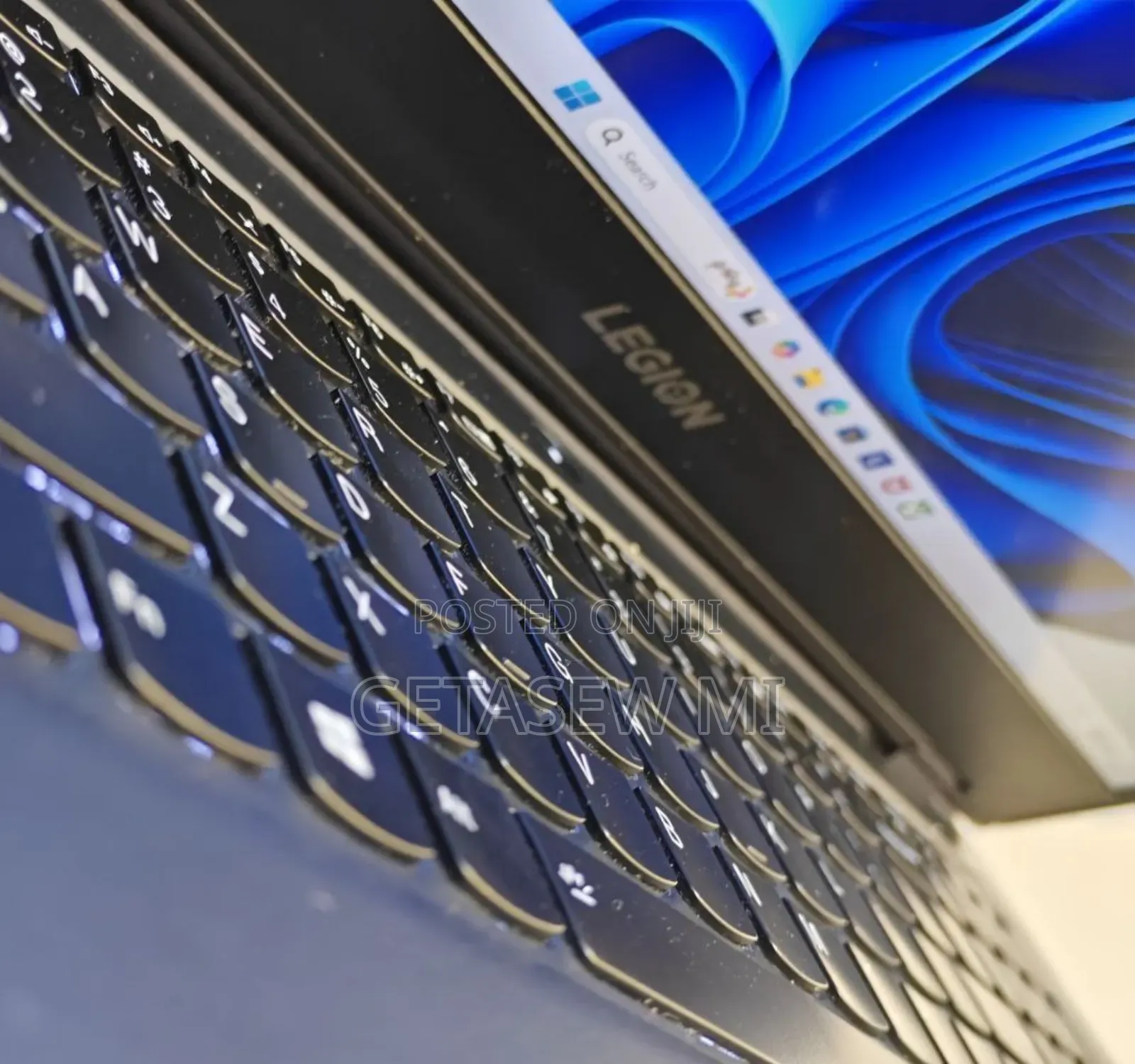 New Laptop Lenovo Legion 5 16GB AMD Ryzen 7 SSD 1T