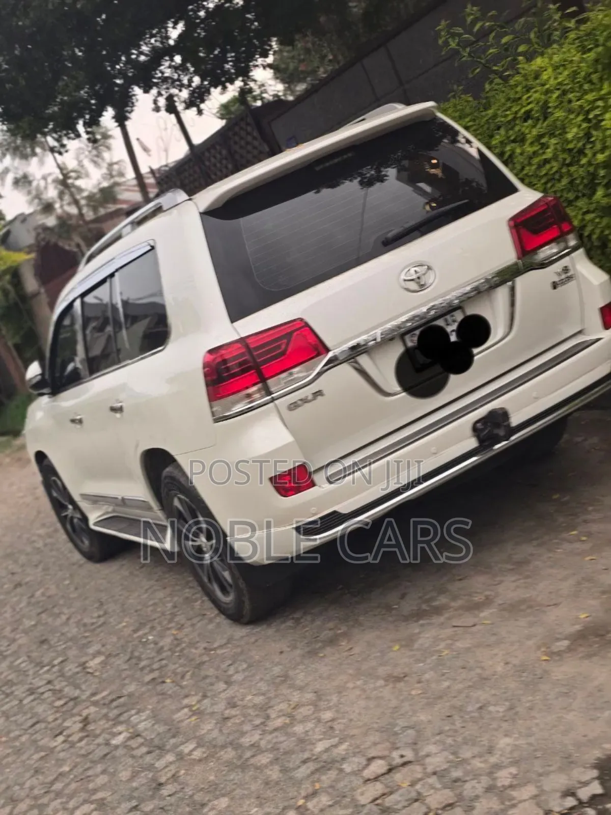 Toyota Land Cruiser 2020 Ivory