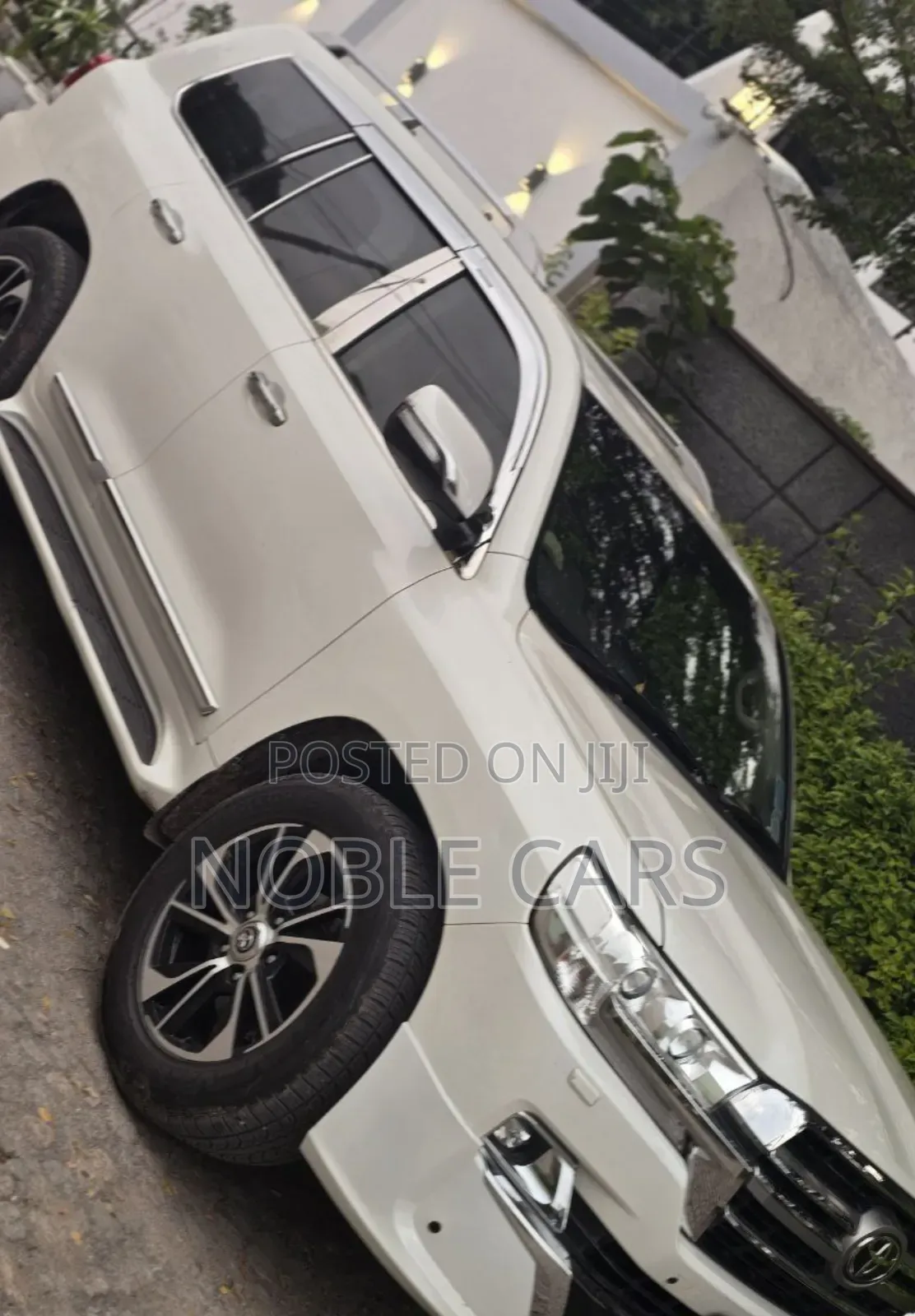 Toyota Land Cruiser 2020 Ivory