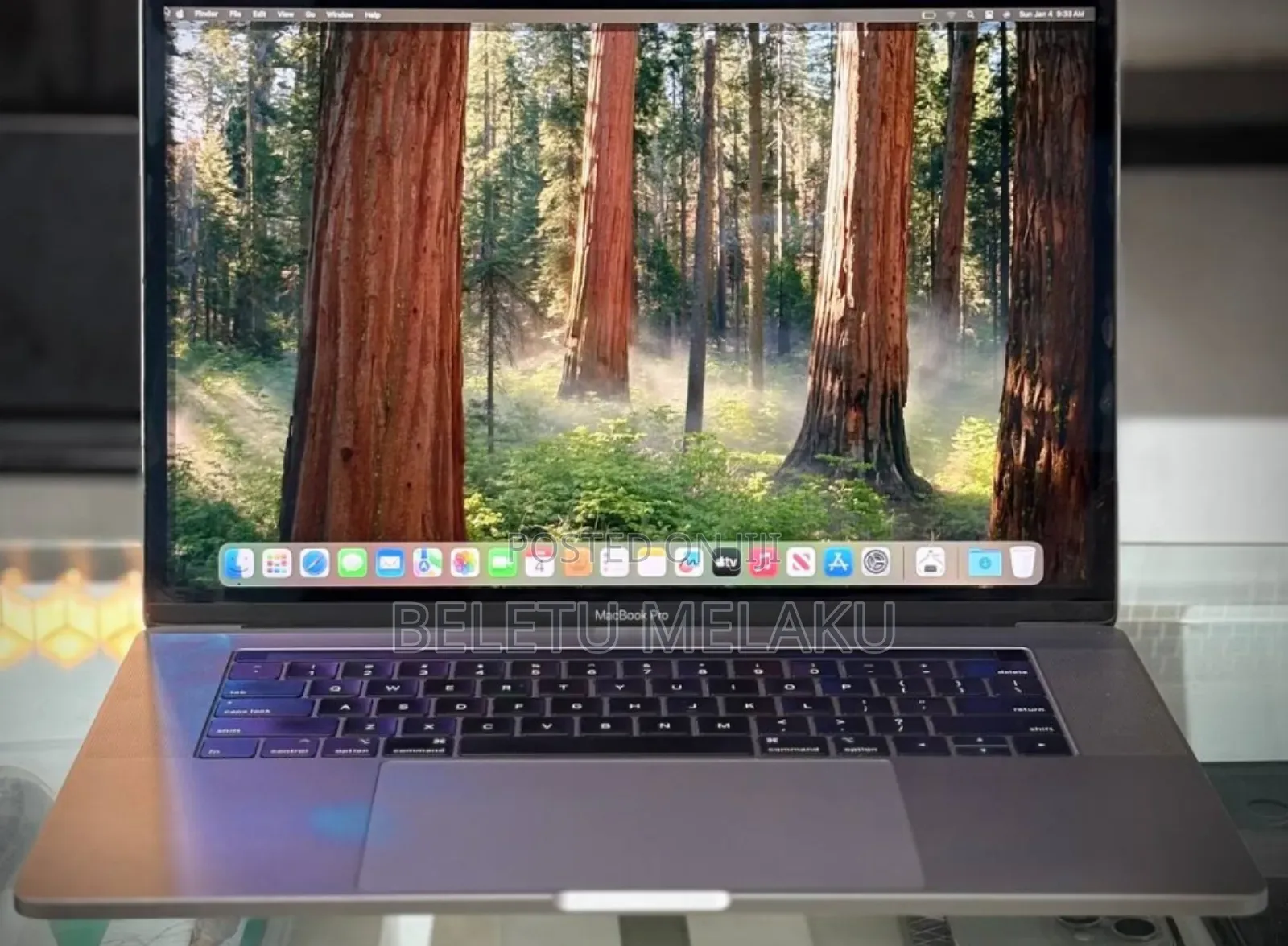 New Laptop Apple MacBook Pro 2019 16GB Intel Core I9 SSD 512GB