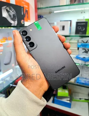 New Samsung Galaxy S22 5G 128 GB Black