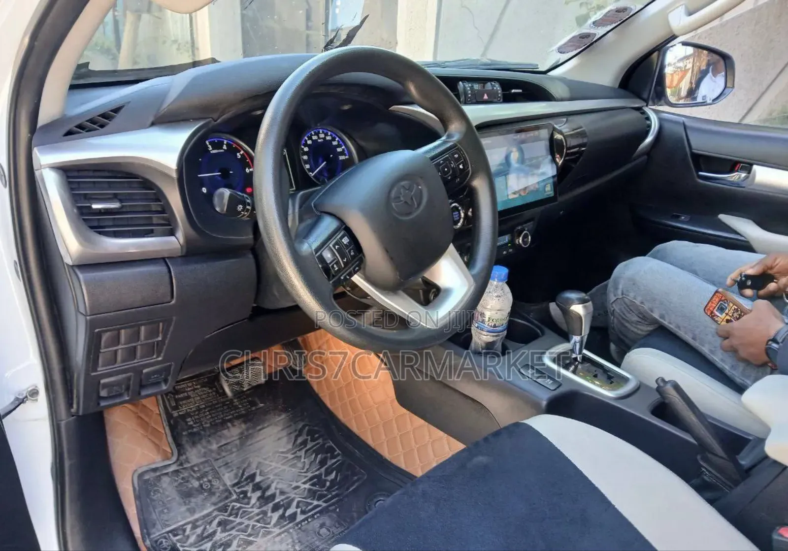 Toyota Hilux Revo Double Cab Deisel 2.4 RWD 2019 White