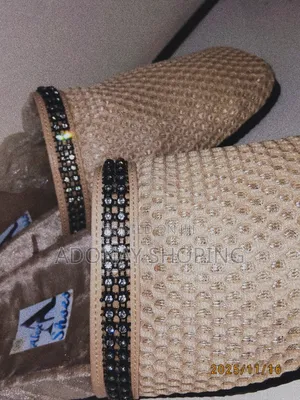 አዲስ የሴቶች ሳንዳል New Ladies’ Sandals